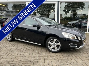 Volvo V60 2.0 T5 Momentum 50% deal 6.475,- ACTIE Automaat /