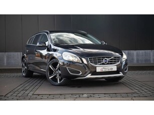 Volvo V60 2.0T Momentum-Trekhaak-Stoelverwarming-Dealerondh