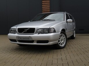 Volvo V70 2.5 V-Line Airco Trekhaak Nw APK Youngtimer