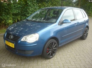 VW Polo 1.2 I Optive 5 deurs Airco - navigatie APK 6-2025