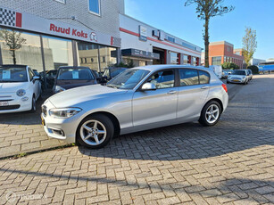 BMW 1-SERIE 116i EXECUTIVE / Navigatie / Climate control /