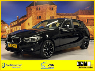 BMW 1-serie 118i Sport Line Edition Automaat Navi LED PDC