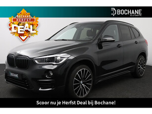 BMW X1 sDrive18i High Executive | Panoramadak | Sportstoelen | Achteruitrijcamera