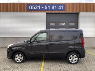 Fiat DOBLO Cargo 1.3 MultiJet 90pk SX L1H1 / rijklaar ? 5950 ex btw / airco / zwart metallic / trekhaak / pdc achter / armsteun