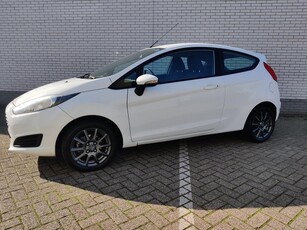 Ford Fiesta 1.0 Ambiente / Airco / Trekhaak!