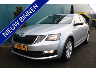 Škoda Octavia Combi 1.0 TSI Greentech Business Edition ECC/NAV/CRUISE/CARPLAY/BLUETOOTH/PDC/LMV 53DK