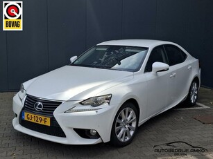 Lexus IS 300h Business Line / LEDER / NAVI / DEALER