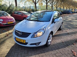 Opel Corsa 1.2-16V Color Edition, Automaat, airco, allseason