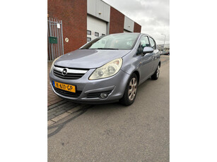 Opel Corsa 1.2-16V Essentia / Airco / Elek ramen