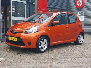 Toyota Aygo 1.0 VVT-i Comfort Orange Airco 1e eigenaar