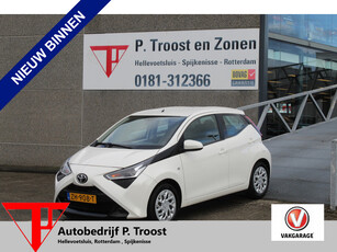 Toyota Aygo 1.0 VVT-i x-play limited Airco/Apple Carplay/Bluetooth/Elektrische Ramen