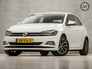 Volkswagen Polo 1.0 TSI Sportline (APPLE CARPLAY, NAVIGATIE, ADAPTIVE CRUISE, ELEK PAKKET, ARMSTEUN, SPORTSTOELEN, LM VELGEN, NIEUWE APK, NIEUWSTAAT)