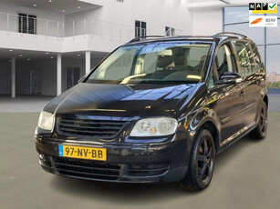 Volkswagen Touran 2.0-16V FSI Trendline