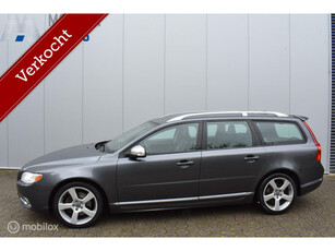 Volvo V70 2.0T AUT. R-Design 2011 Titanium Grey Xenon Leder PDC 18