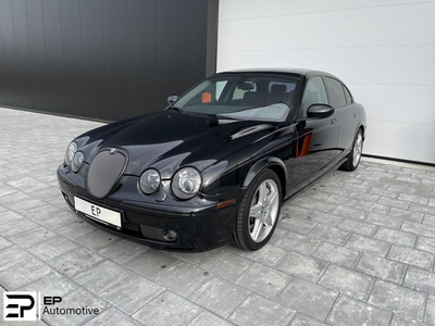 Jaguar S-TYPE 4.2 V8 R S/C