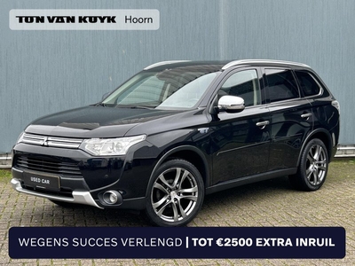 Mitsubishi Outlander 2.0 PHEV Executive Edition leder schuifdak extra getint glas 18 inch trekhaak afneembaar