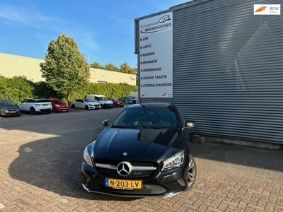 Mercedes-Benz CLA-klasse Shooting Brake 180 Ambition/Front