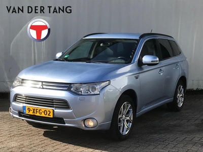 Mitsubishi Outlander 2.0 PHEV Exe. Ed. Half leer/Navi