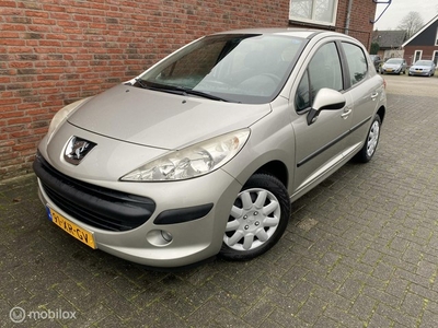 Peugeot 207 1.4 XT