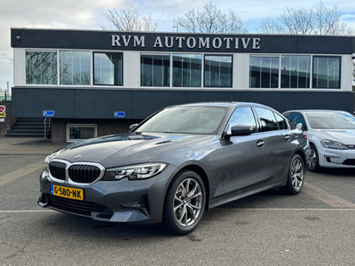 BMW 3-serie 320i Executive Edition | LEDER SPORTSTOELEN | 12mnd BOVAG GARANTIE | RIJKLAAR