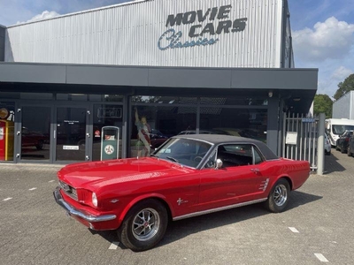 Ford Mustang Coupe