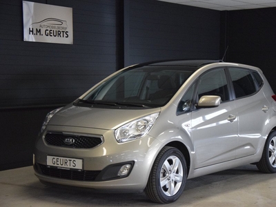 Kia Venga 1.6 CVVT Automaat Navi Panoramadak Clima Lm Velgen 28DKM!!