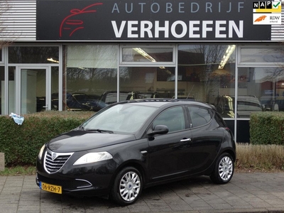 Lancia Ypsilon 0.9 TwinAir Silver - AIRCO - 5 DEURS - ISOFIX - AFL MET NIEUWE APK !