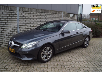 Mercedes-Benz E-klasse Coupé 200 Avantgarde Autom Half Leder Sportst Stoelverw Panodak Navi Camera Clima Cruise 2x PDC LMV.