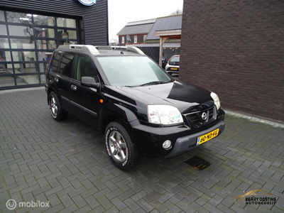 Nissan X-Trail 2.5 Outdoor