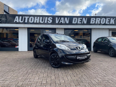 Peugeot 107 1.0-12V XR 1e Eigenaar Airco Elek Pakket Toerenteller Nw Apk