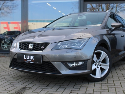 SEAT León ST 1.4 TSI FR + LED + ALCANTARA + SEAT SOUND + 17INCH