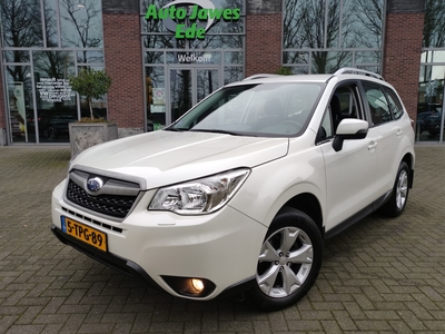 SUBARU FORESTER 2.0 Luxury Afn.trekhaak - Parkeersensoren - Achteruitrijcamera - 17Inch LMV