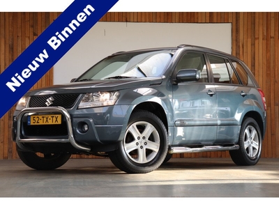 Suzuki Grand Vitara 2.0-16V Exclusive Airco / 4x4! / Trekhaak / Bullbar / Sidesteps / Parkeerssensoren