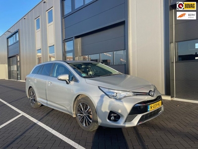 Toyota Avensis Touring Sports 1.8 VVT-i Executive Team D Navigatie Camera Stoelverwarming