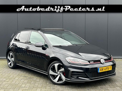 VOLKSWAGEN GOLF 2.0 GTI Performance 230pk DSG P-dak Navi LED ACC E.trekhaak