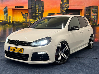 Volkswagen GOLF 2.0 R 4-Motion Pano|Stoelverw.|Navi R20