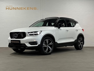 Volvo XC40 Recharge T4 R-Design | Adapt Cruise | Open dak | Harman/Kardon | Stuur-/Stoel verwarming | Trekhaak | 360 Camera