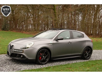 Alfa Romeo Giulietta 1750 Tbi QV Launch Edition #009 Pano