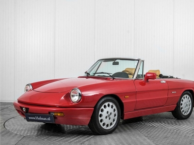 Alfa Romeo Spider 2.0 .