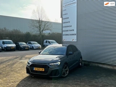 Audi A1 SPORTBACK 40 TFSI edition one /pdc/xenon/lane assist