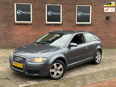 Audi A3 1.6 Attraction Pro Line / NIEUWE APK / RIJDT SCHAKELT GOED / NAVI