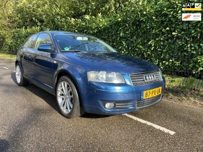 Audi A3 1.6 FSI Attraction