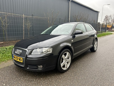 Audi A3 1.8 TFSI Attraction Pro Line Business / NAVI /