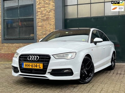 Audi A3 Limousine 1.4 TFSI CoD Ambition Sport Edition | 2x S-Line + Schuif/kanteldak