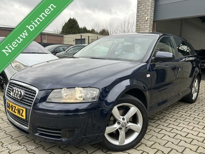 Audi A3 Sportback 1.6 Attraction / Airco / 5DRS / N.A.P