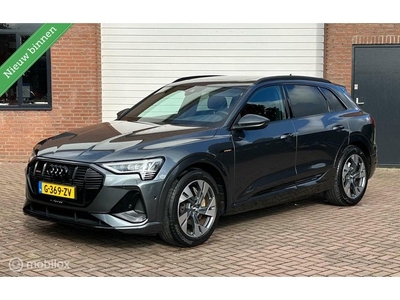 Audi e-tron 50 quattro S-line Black Optiek Pano Luchtvering