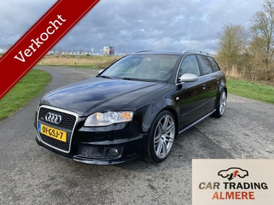 Audi RS 4 Avant 4.2 V8 RS 4 quattro ????????????