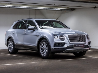 Bentley Bentayga Hybrid (bj 2020, automaat)