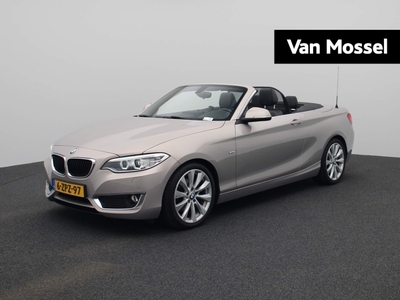 BMW 2-SERIE Cabrio 220i | LEDEREN BEKLEDING | NAVIGATIE | PARKEERSENSOREN VOOR + ACHTER | CRUISE CONTROL | BLUETOOTH | CLIMATE CONTROL | STOELVERWARMING |