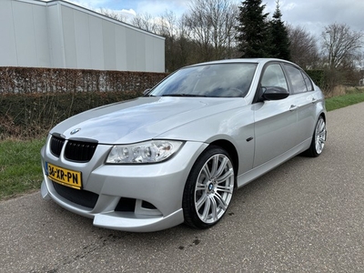 BMW 3 Serie 318i Executive / M-PAKKET / NAVI / AIRCO /